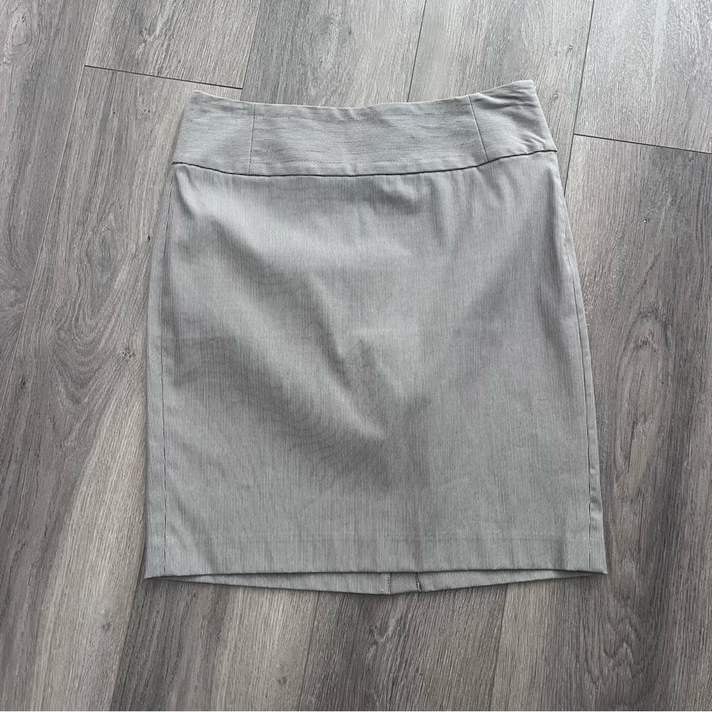 Banana Republic Gray Pencil Skirt